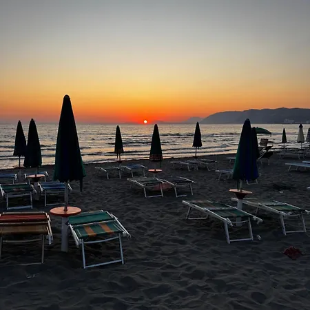 Kompleksi Turistik Leonardo شاليه