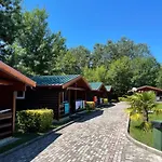 Kompleksi Turistik Leonardo Alpesi faház