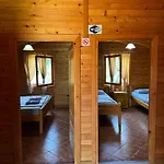 Alpesi faház Kompleksi Turistik Leonardo *