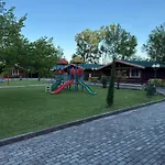 Kompleksi Turistik Leonardo Alpesi faház Shëngjin
