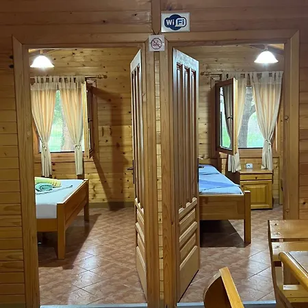 Chalet Kompleksi Turistik Leonardo *