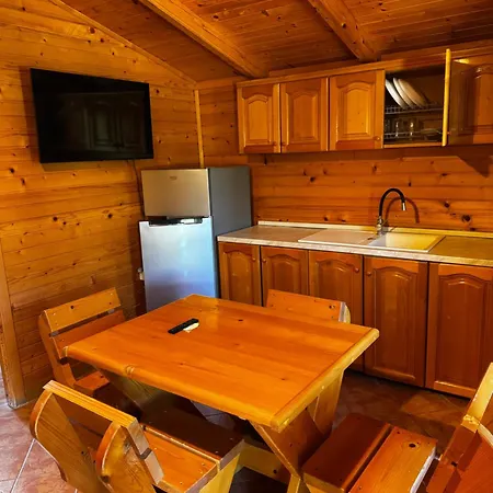 Kompleksi Turistik Leonardo Chalet *