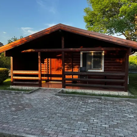 Kompleksi Turistik Leonardo * Shëngjin