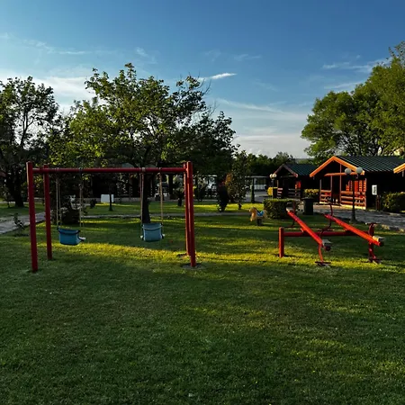 Kompleksi Turistik Leonardo Domek alpejski Shëngjin
