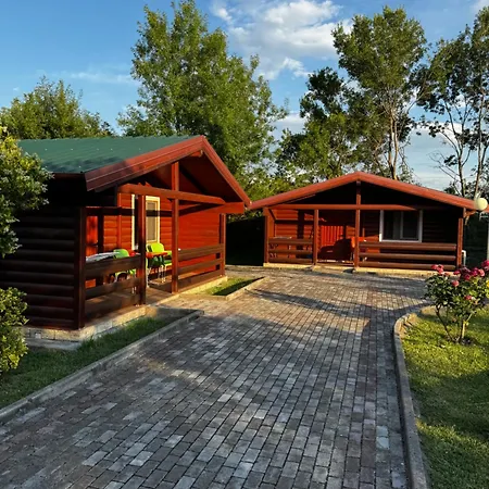 Kompleksi Turistik Leonardo Chalet *