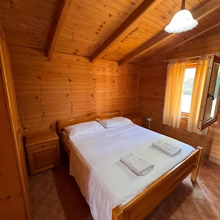 Kompleksi Turistik Leonardo Alpehytte Shëngjin
