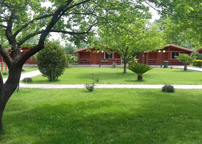 Kompleksi Turistik Leonardo Shëngjin